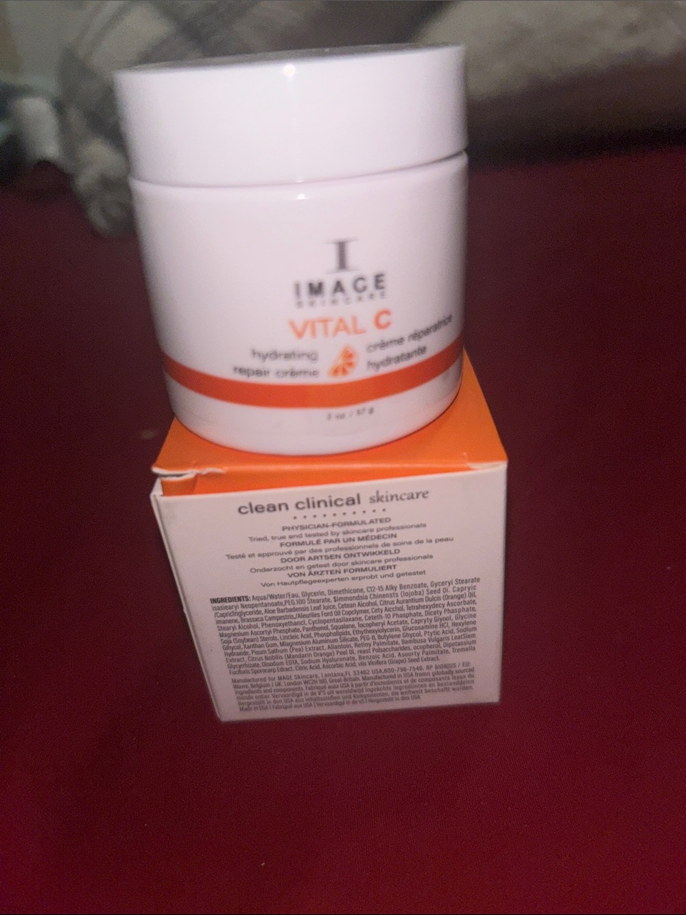 Vital C Hydrating Repair Crème - White - Picture 3 of 6
